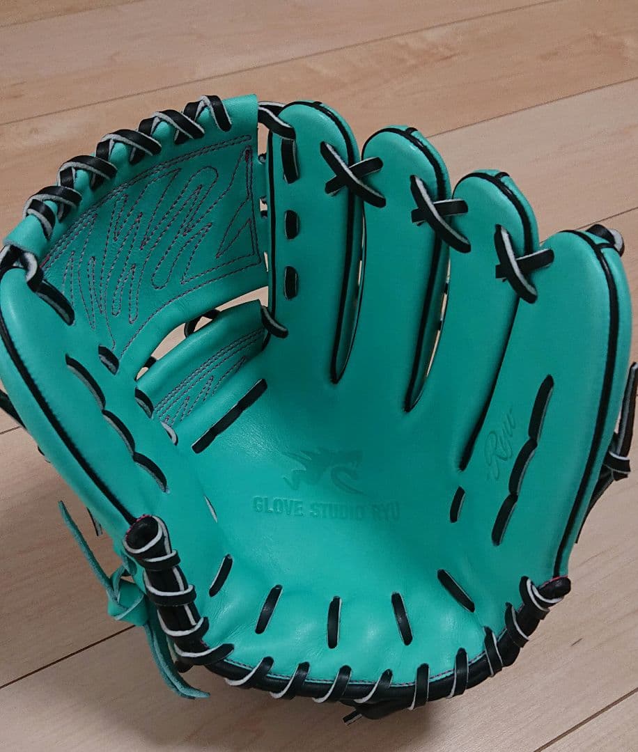 RYU 限定 硬式グラブ