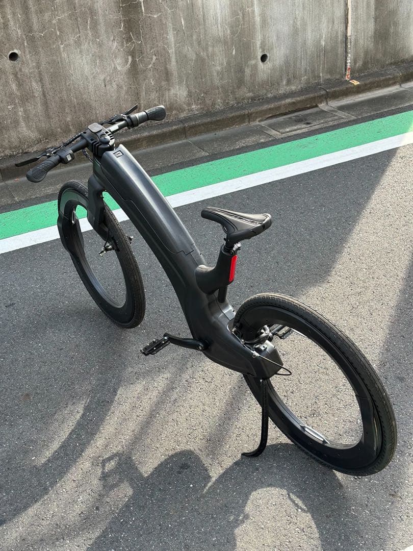 【送料込み】Reevo スポークレス ハブレス E-bike