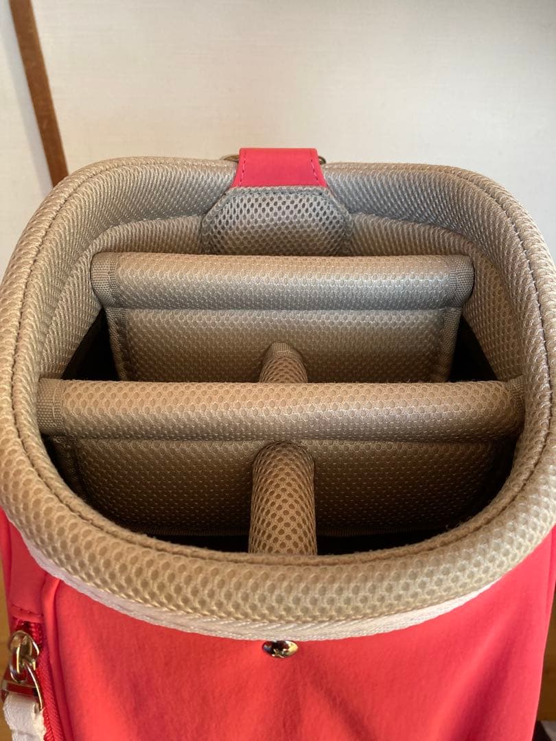 TaylorMade　キャディバッグ　ゴルフバック　8.5インチ　ピンク