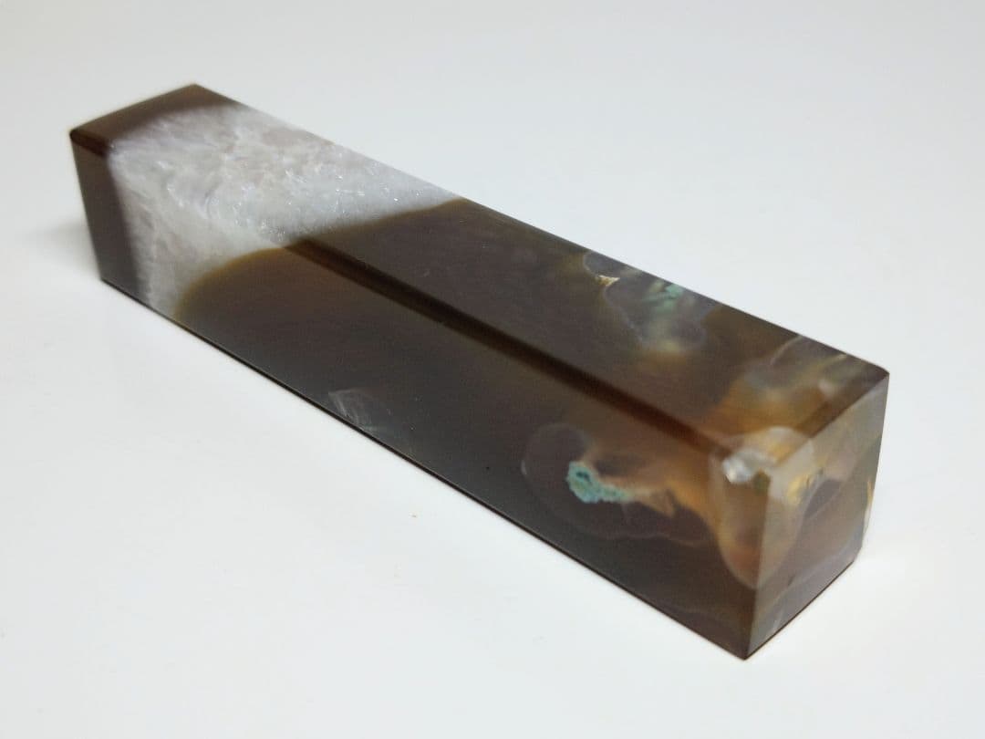 瑪瑙 303g メノウ アゲート 原石 鑑賞石 自然石 誕生石 鉱物 鉱石 水石