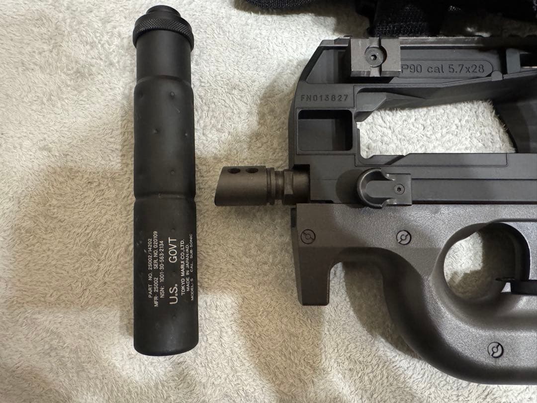 東京マルイ P90TR サイレンサー マガジンポーチ付