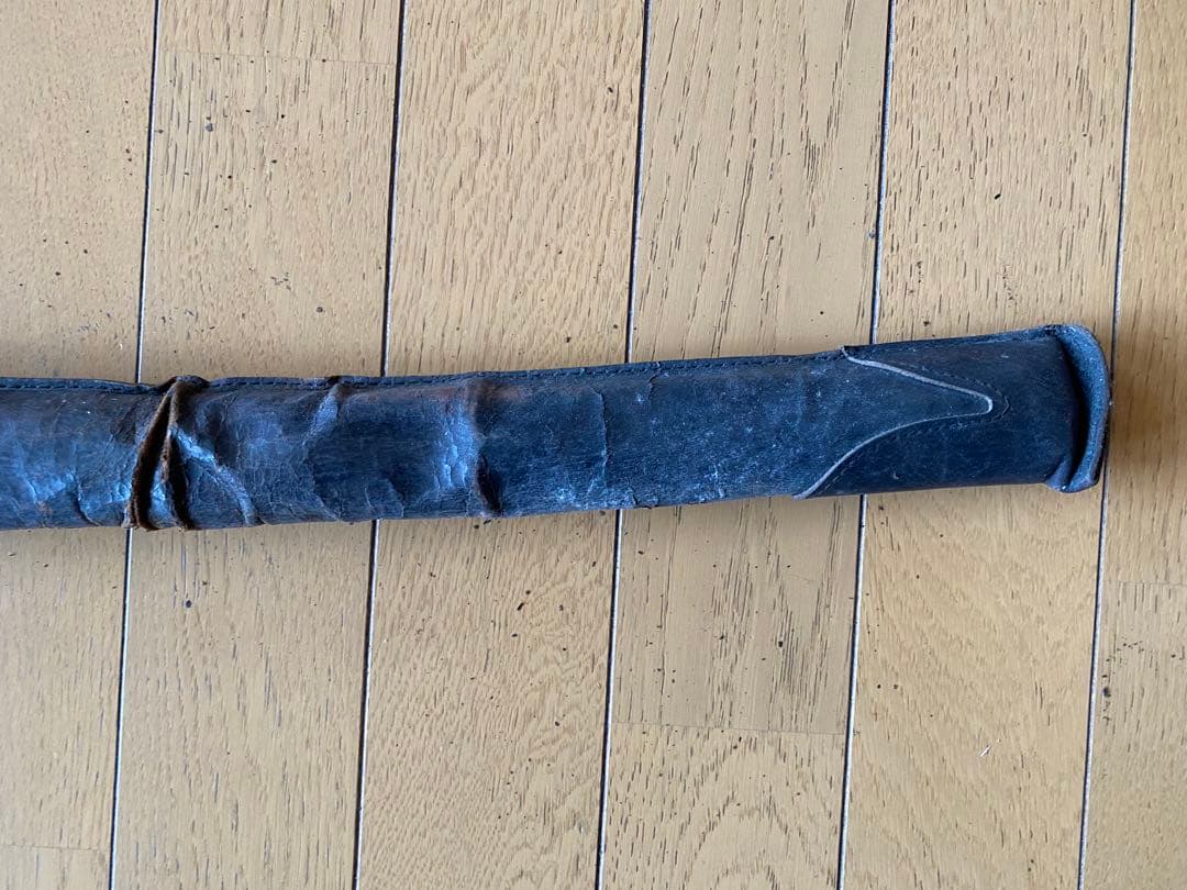 か*る様 軍刀(刀身なし)2本と刀掛け、矢筒(矢3本付)