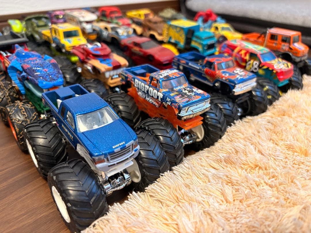 ホットウィール　モンスタートラック　23台セット