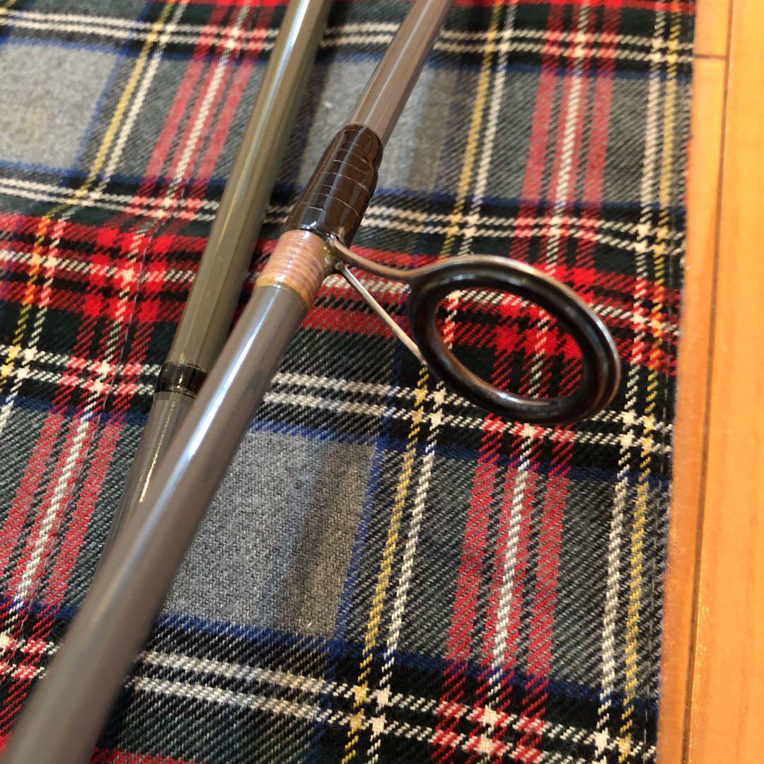 ザウルス　SAURUS BORON SHAFT BLACK-FIN 86