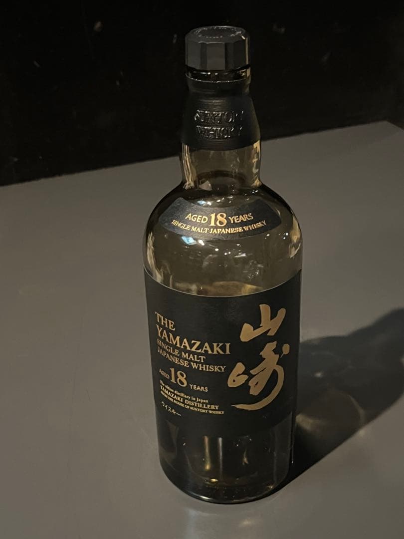 山崎 18年 シングルモルトウイスキー 700ml 美品　空瓶　空箱