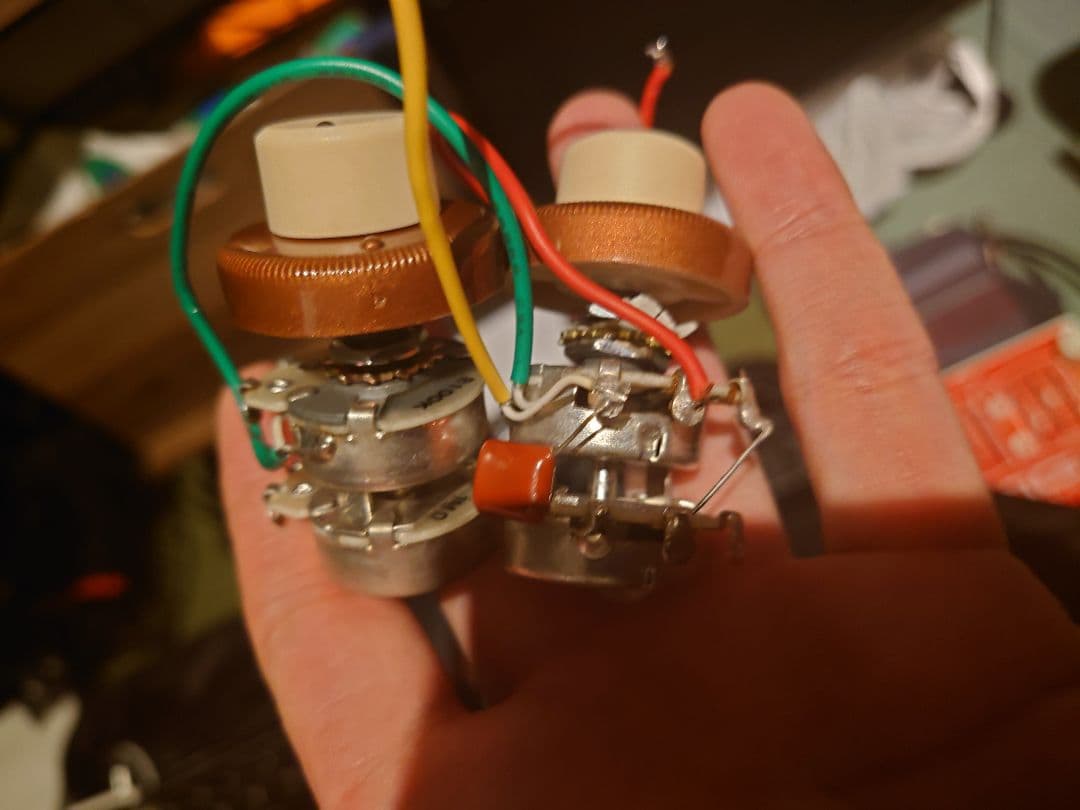 Danelectro エレキギター ブラウン？改造済オレンジドロップ