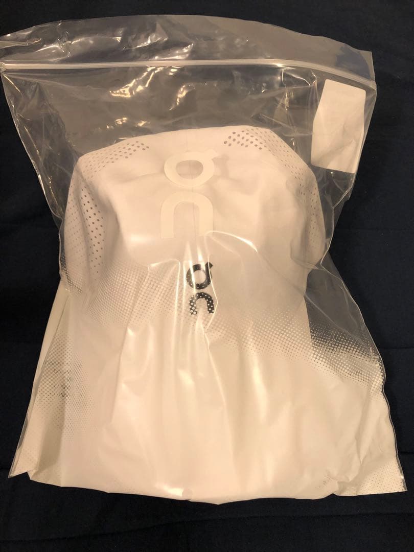 【新品】on テニス 白 Court Cap イガ シフィオンテク オン