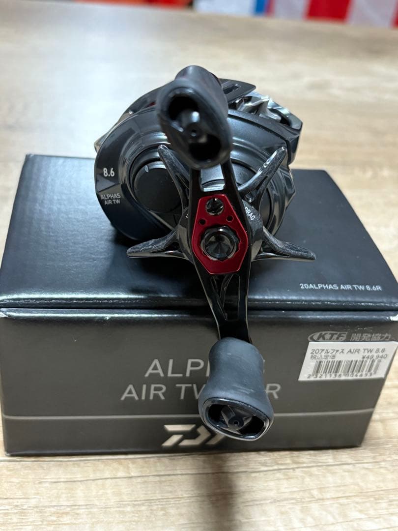 でもタナゴダイワ】20アルファス AIR TW 8.6　右ハンドル