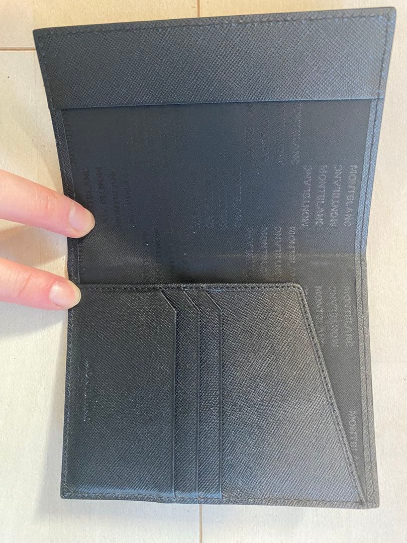 モンブラン　Mont Blanc パスポートケース