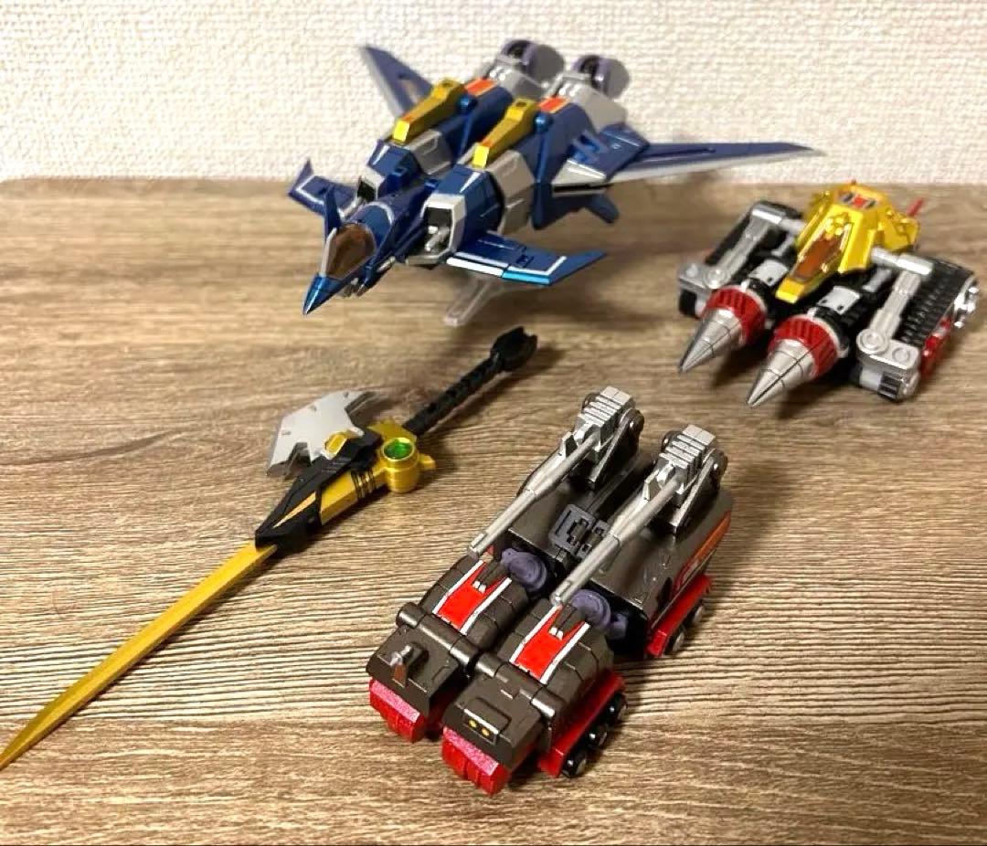 MODEROID フルパワーグリッドマン　塗装済み完成品