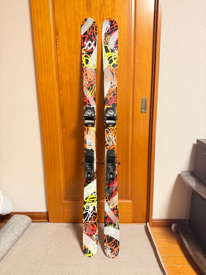 VOLKL REVOLT 81 +25 マーカー SQUIRE10 158cm