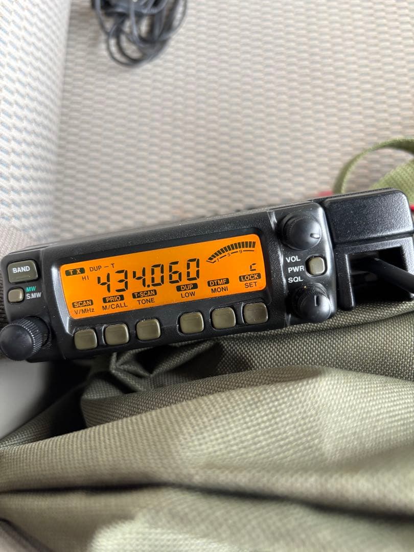 アイコム(ICOM)デュアルトランシーバー　IC-207