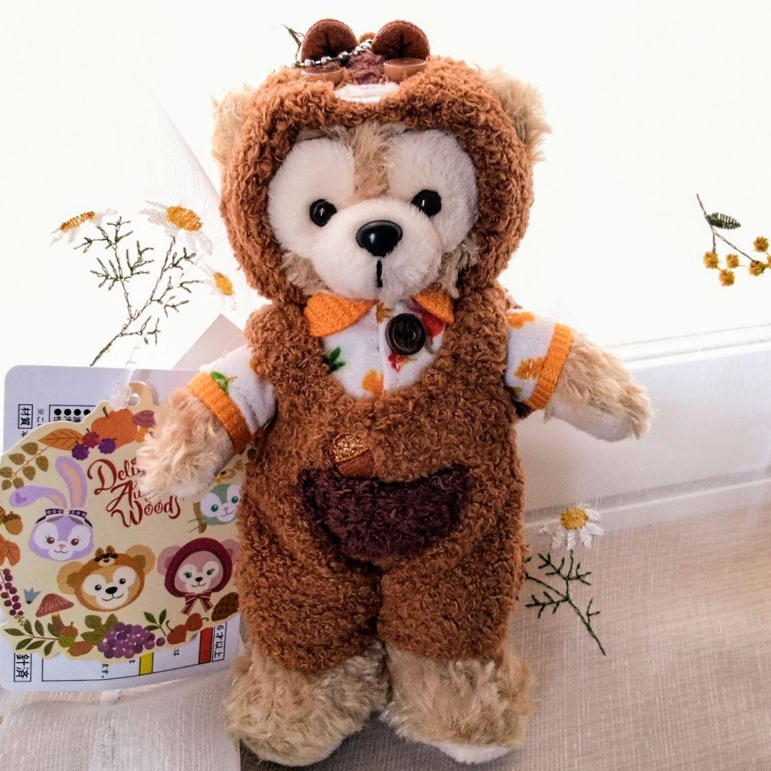 ダッフィー　ぬいぐるみバッジ　秋のぼうけん　ディズニーリゾート
