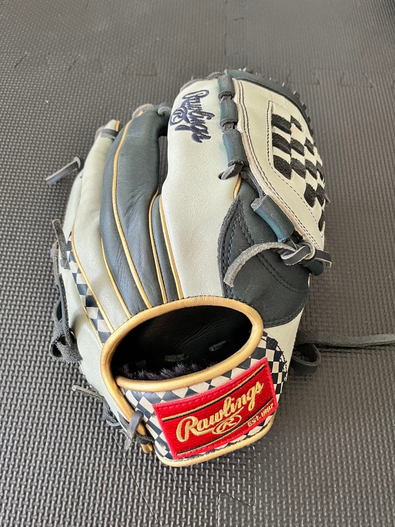 ローリングス　軟式用グローブ