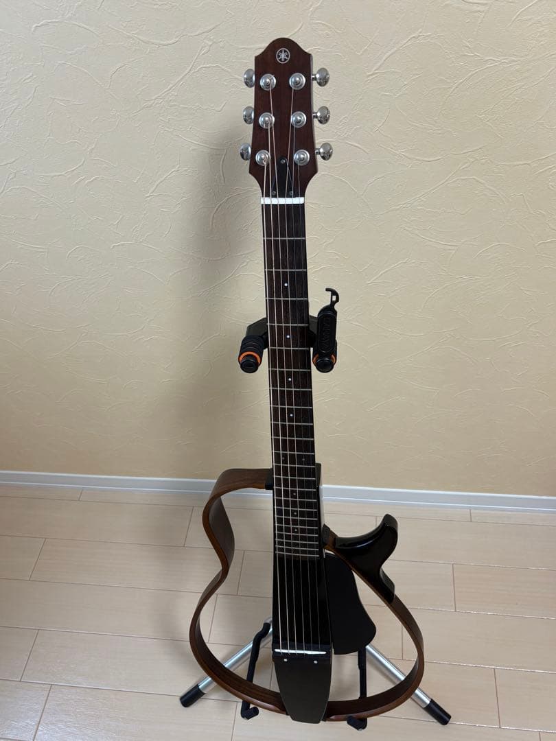 YAMAHA サイレントギターSLG200S カラー:トランスルーセントブラック