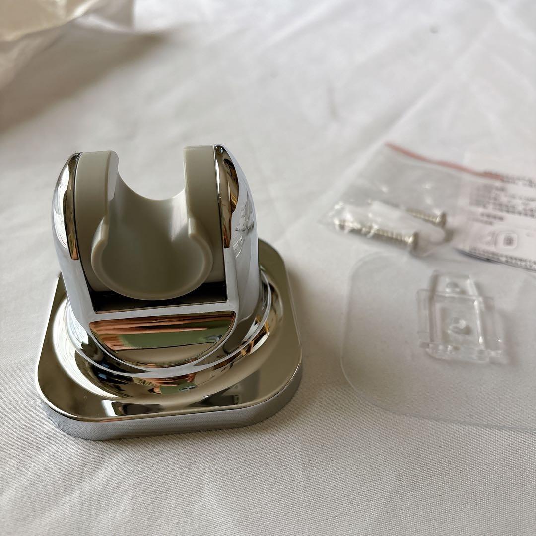 ☆シャワーフック シャワーホルダー 角度調整可能 強力粘着式 穴あけ不要