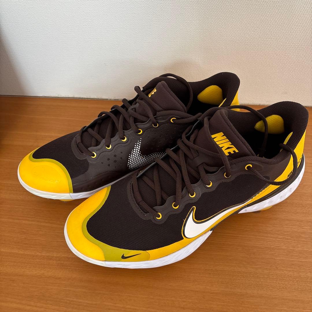 ナイキベースボールメタルスパイク海外モデル　MLBパドレスカラー　US12.0