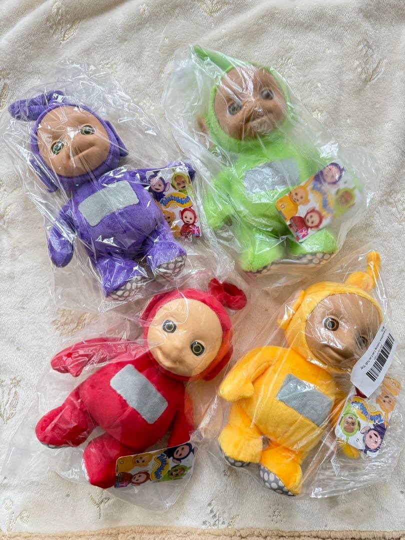 新品 海外品♡おしゃべりテレタビーズ♡ぬいぐるみ４体