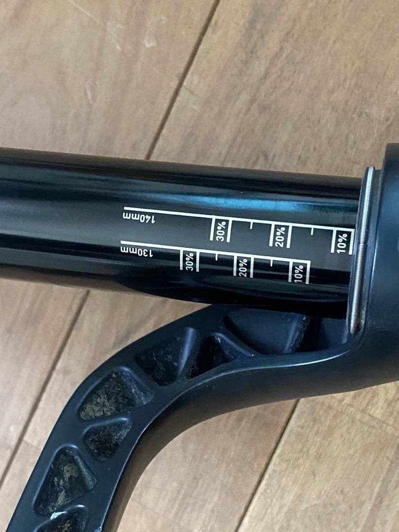 ロックショックス　ROCKSHOX PIKE サスペンションフォーク ブラック