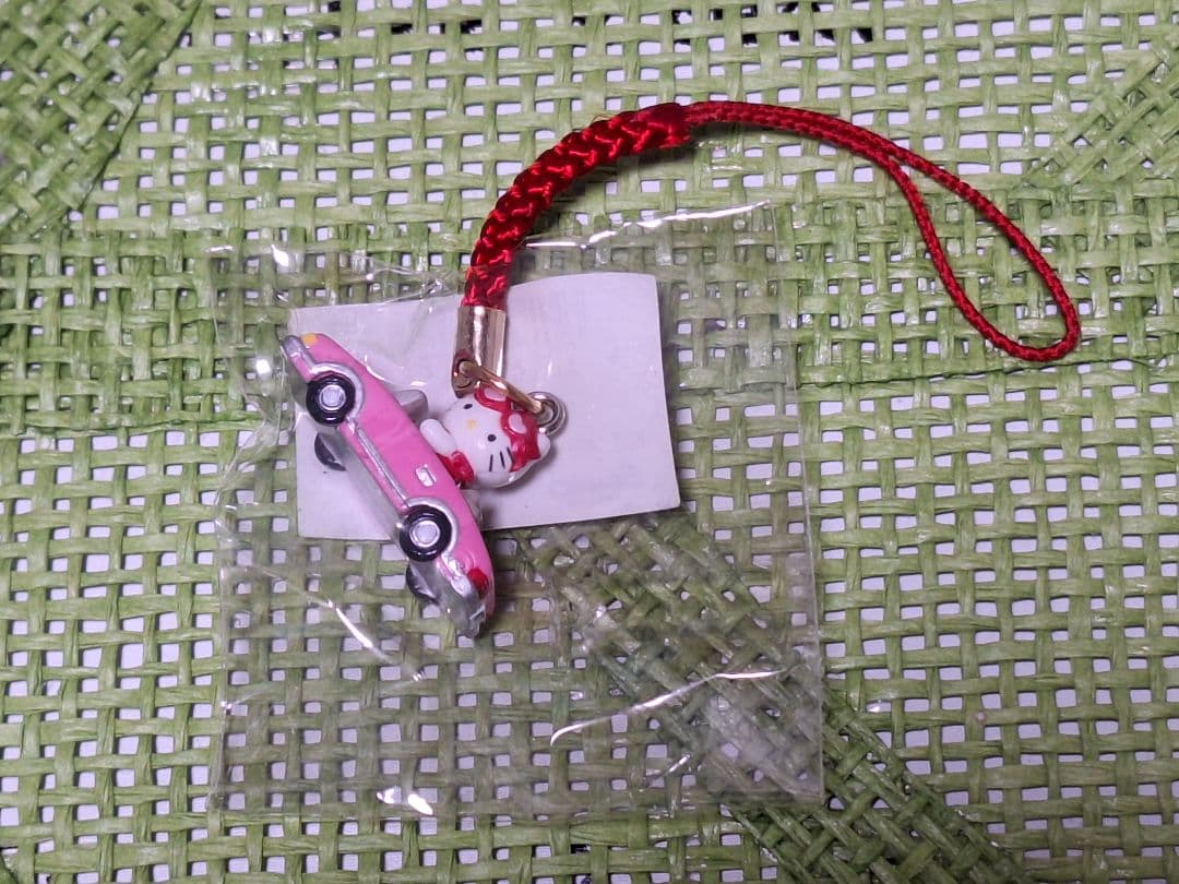 ユニバーサル✩レア✩限定キティ✩ご当地キティ✩ハローキティ✩根付け