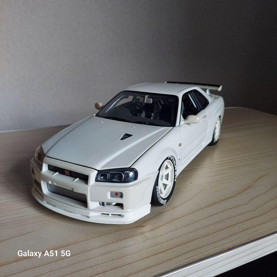 Tomtom1/18 日産スカイライン　GT-R R34 ホワイトミニカー
