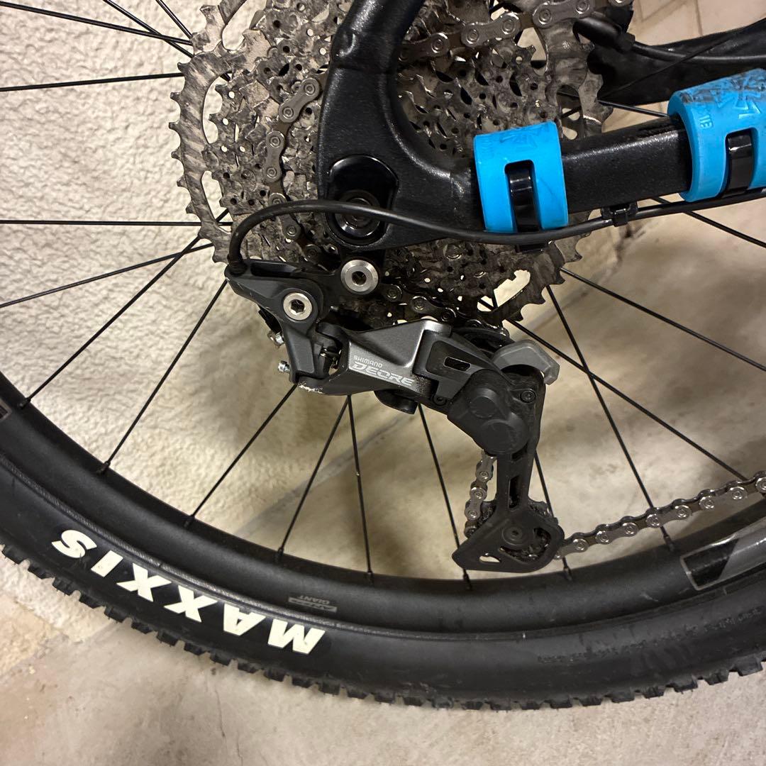 Giant Fathom2 2024年モデル サテンブラックダイヤモンド