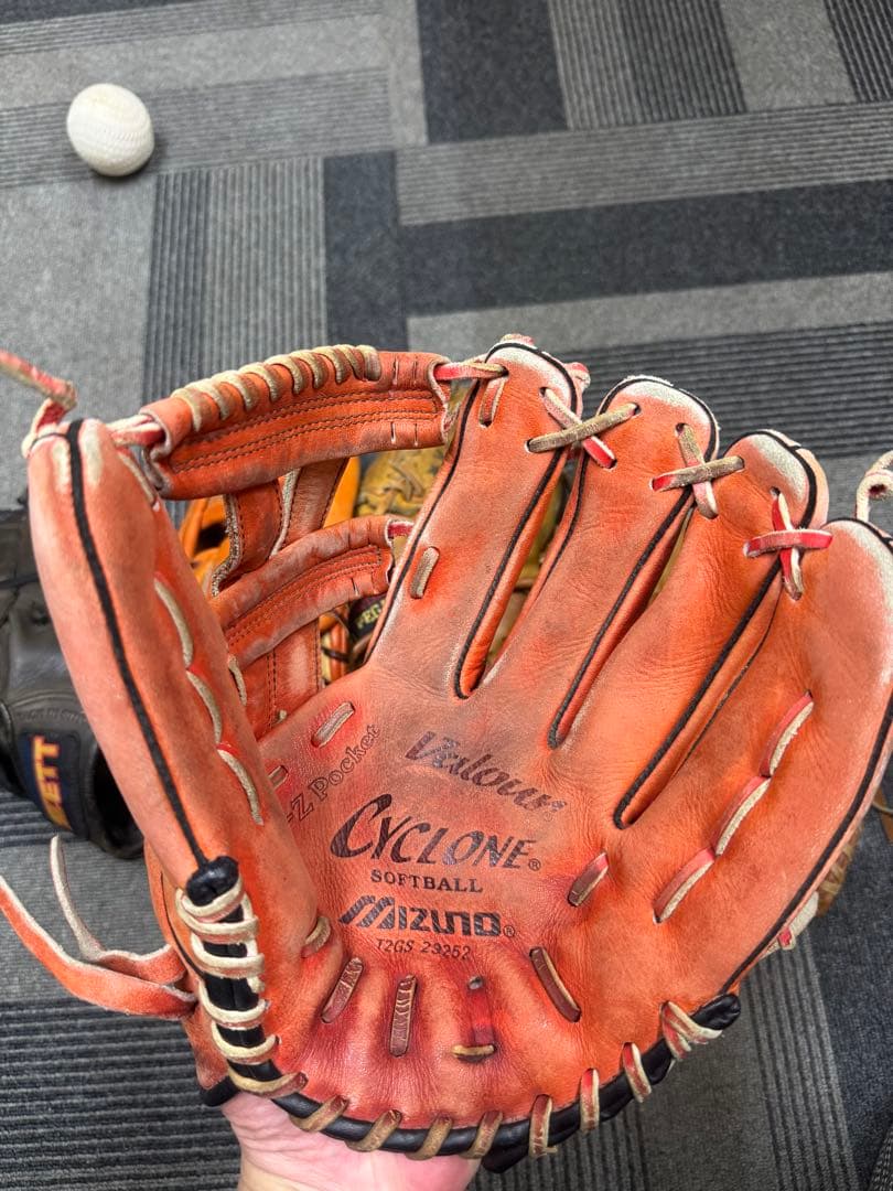 野球グローブ 5個