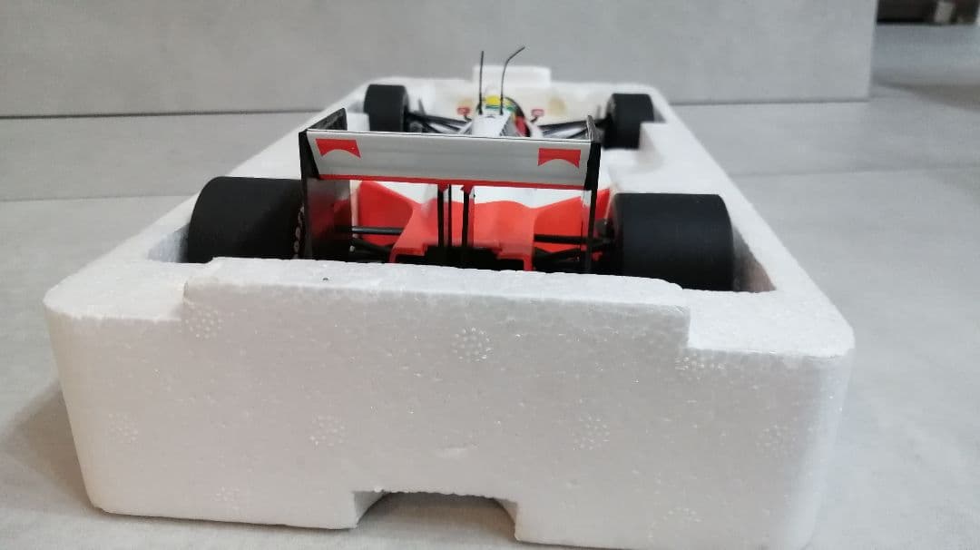 MINICHAMPS アイルトンセナ マクラーレン ホンダMP4/4 1989