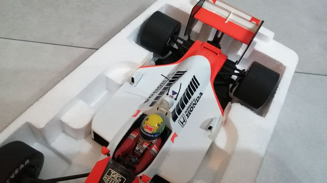 MINICHAMPS アイルトンセナ マクラーレン ホンダMP4/4 1989