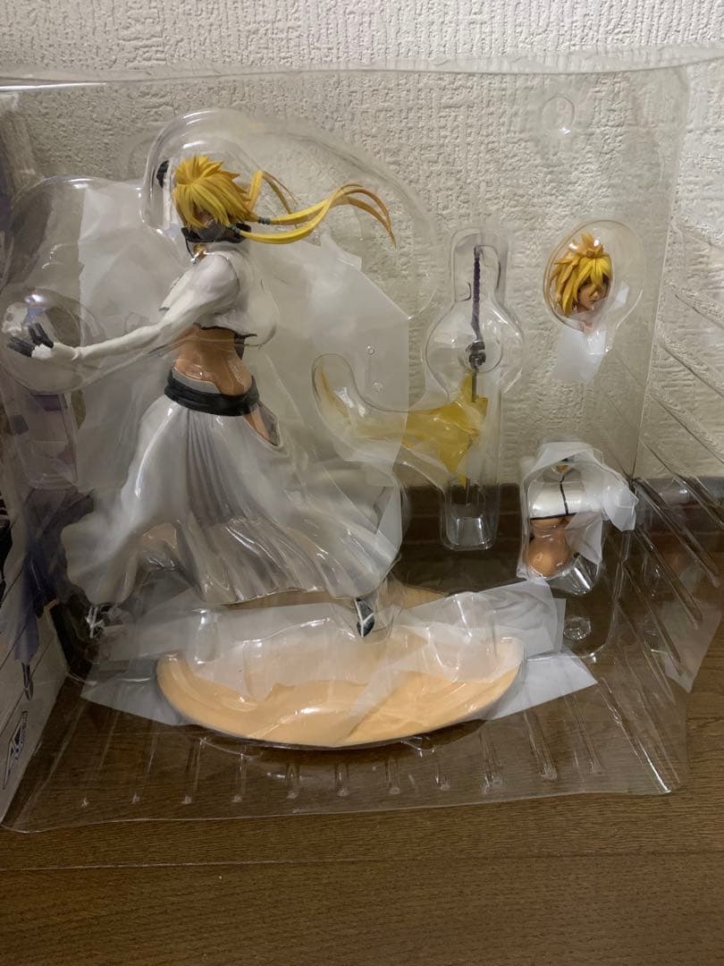 ぴ*様 BLEACH ティア・ハリベル フィギュア