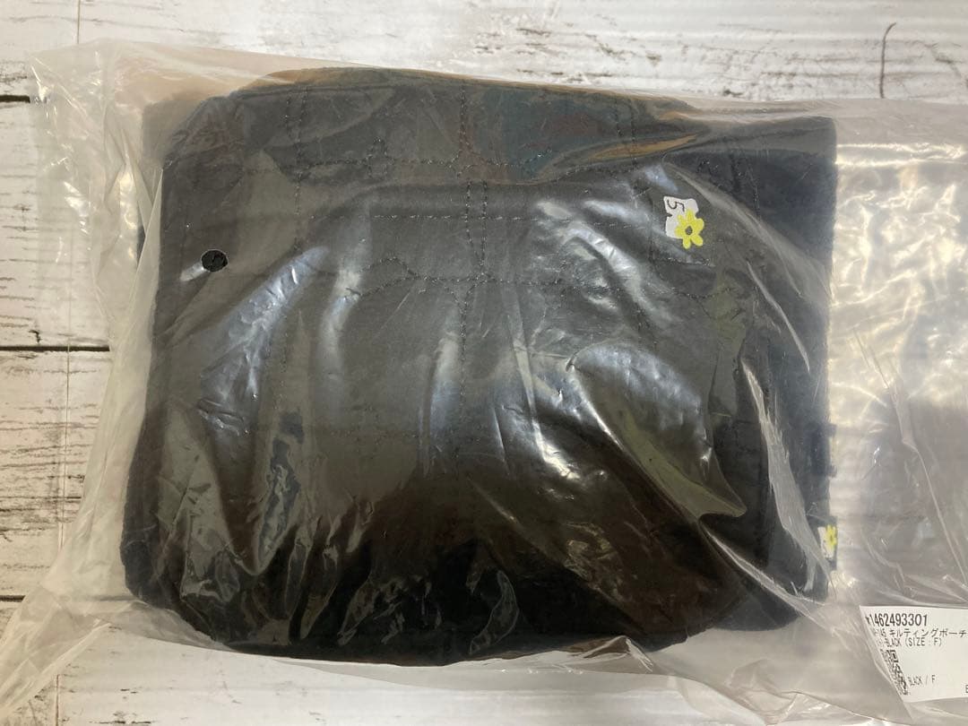 Naptime キルティングポーチ(コスメポーチ)