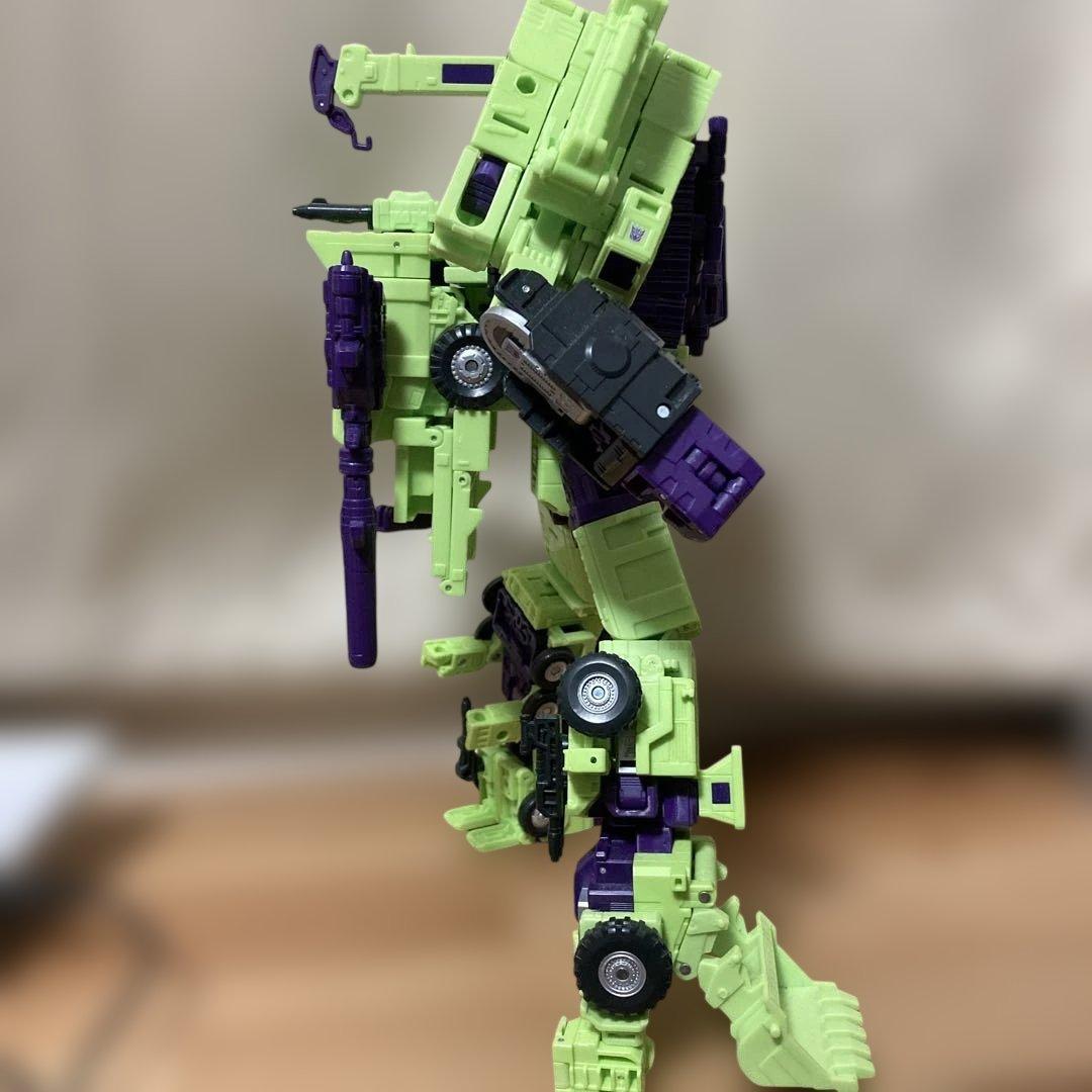 トランスフォーマースタジオシリーズデバステーター