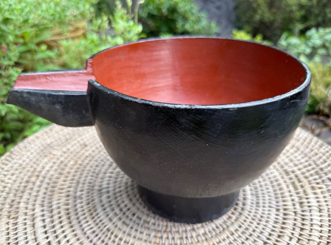 京都　アンティーク　伝統的な漆器ボウル 注ぎ口付き