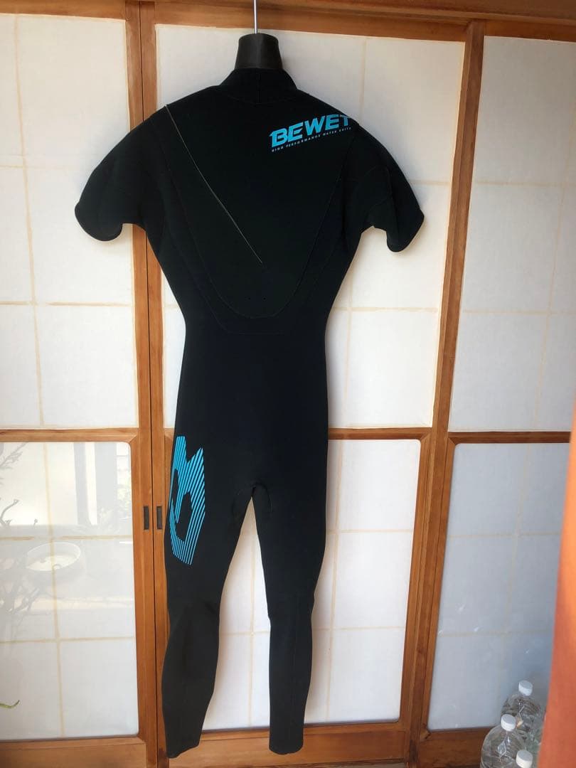 bewet ビーウェット フリーショールダー　シーガル