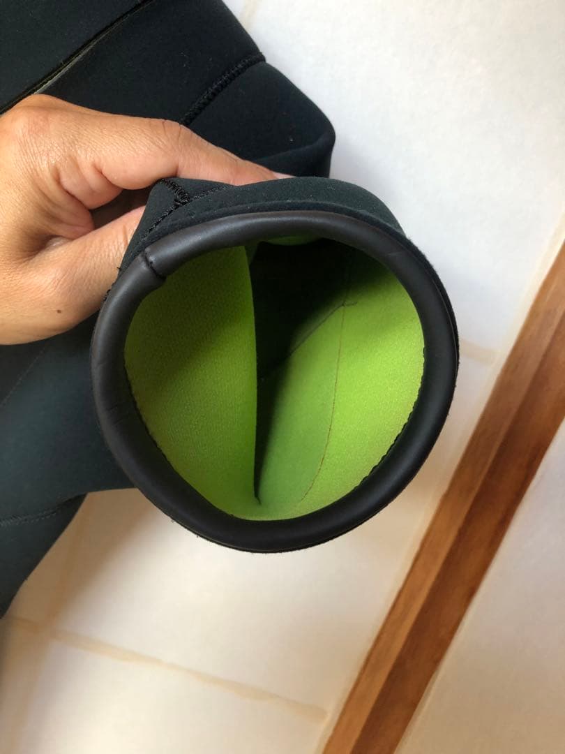 bewet ビーウェット フリーショールダー　シーガル