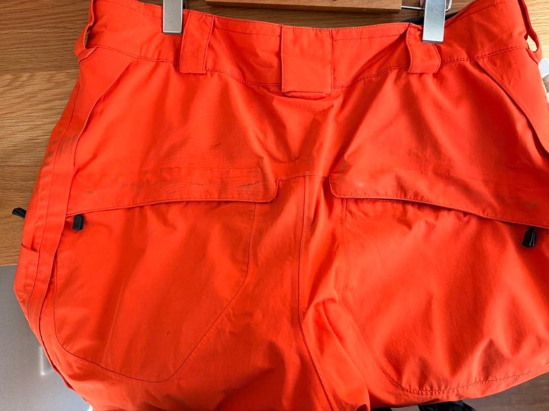 Burton AK GORE-TEX 2L スタッガーパンツ　オレンジ