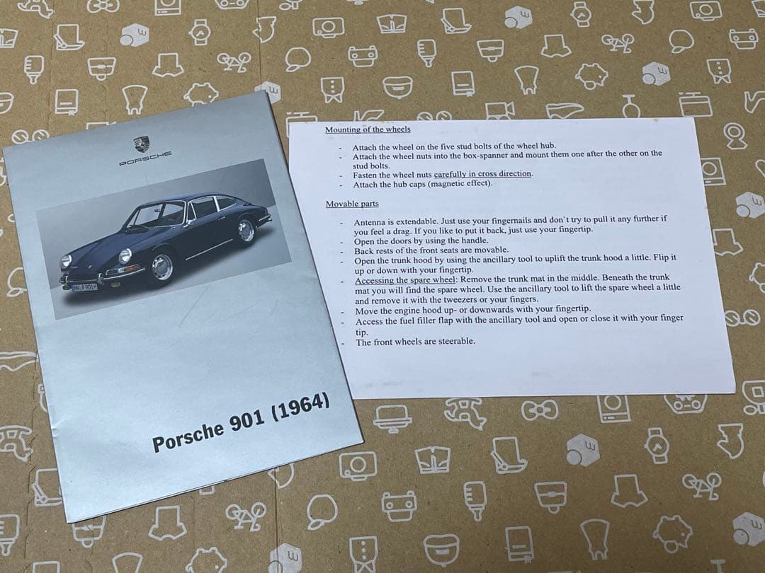 CMC 1/18 ポルシェ 901 1964 クーペ アイボリー　M-067