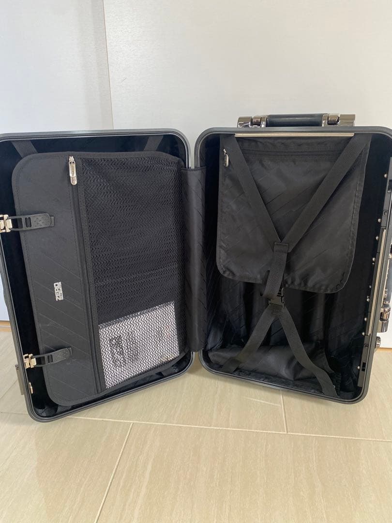 ゼロハリバートン スーツケース 機内持ち込み