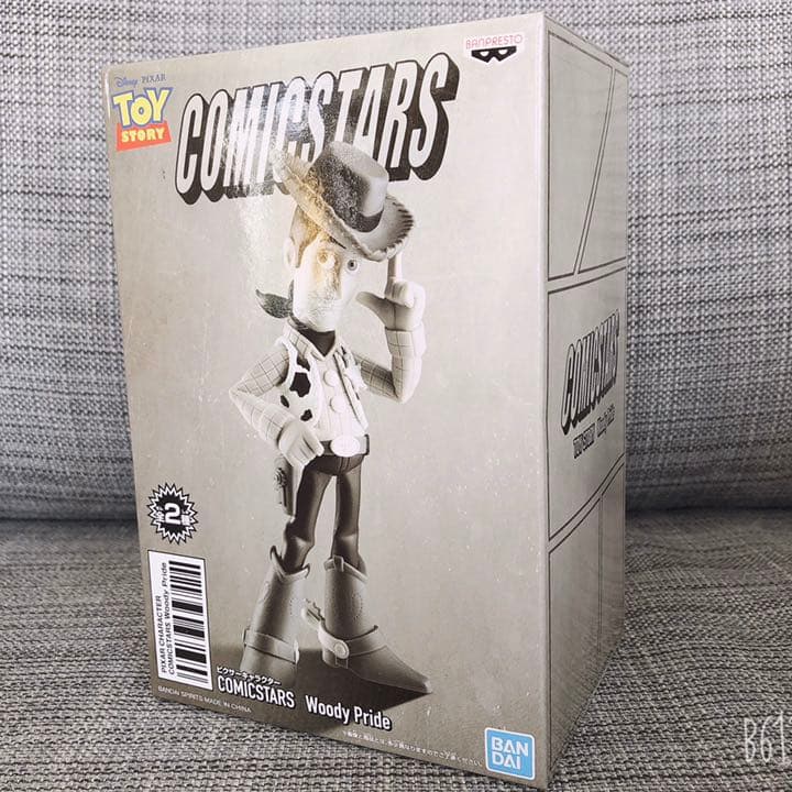 トイストーリー　ウッディ　フィギア