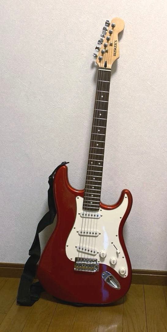 お値下げしました(^^)エレキギター　BUSKERS