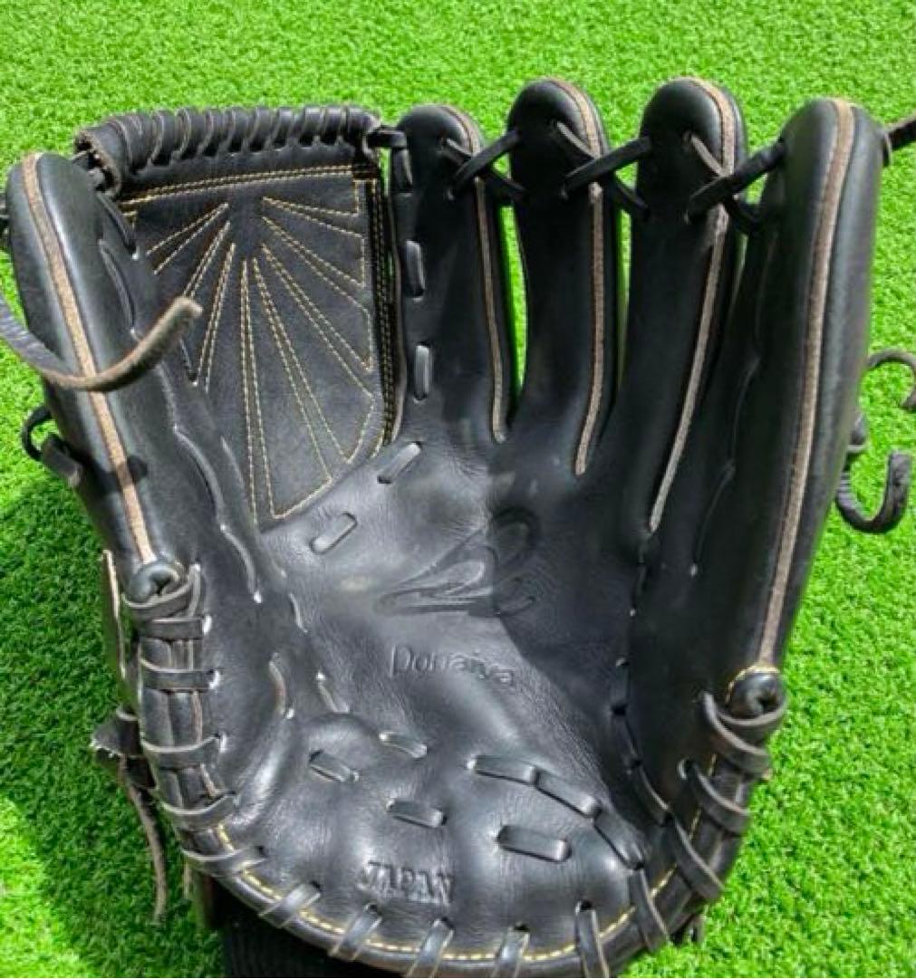 ドナイヤ　グローブ　ピッチャー用　野球　ベースボール　グラブ　刺繍入り