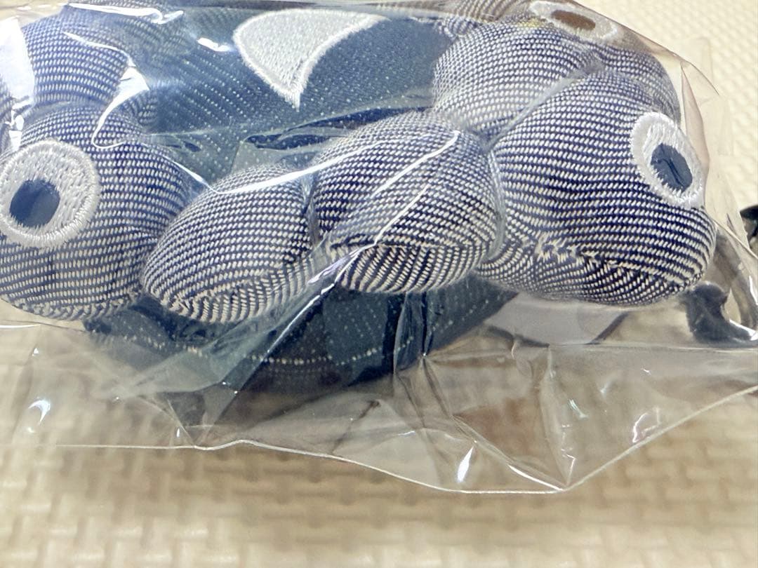 EXPO 2025 黒 ミャクミャク フェイス EDWIN キーホルダー