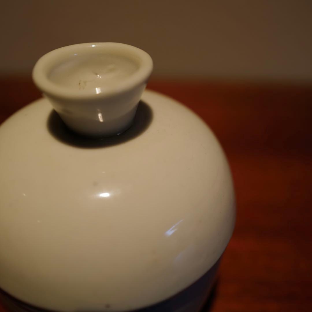 骨董 白磁の蓋付き茶入れ 台湾製 古美術 アンティーク