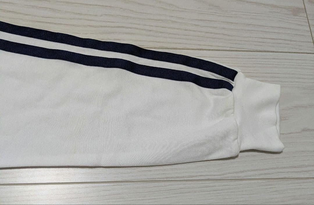 日本体育大学　日体大　男子バレーボール部　ミズノ　ゲームパンツ　１番　キャプテン