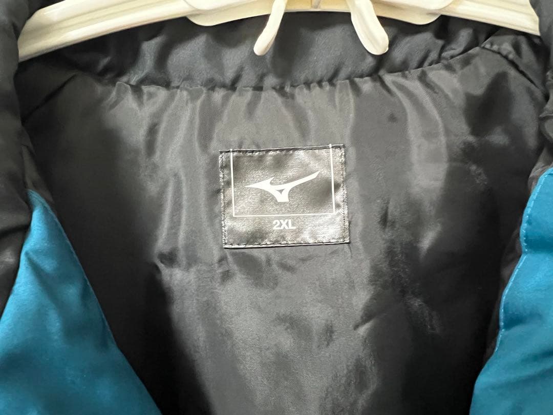 あ*し様 【美品】北海道コンサドーレ札幌 2025 ウォーマーシャツ　2XL