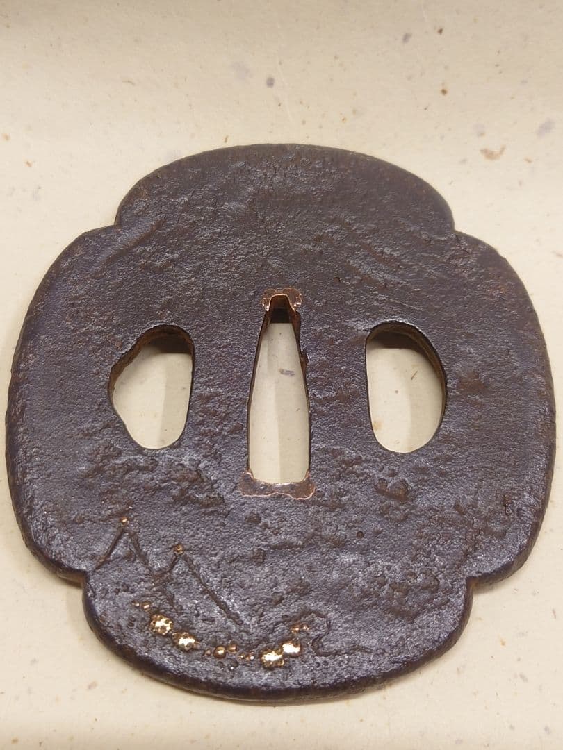 鉄製 動物彫刻 鍔(つば)