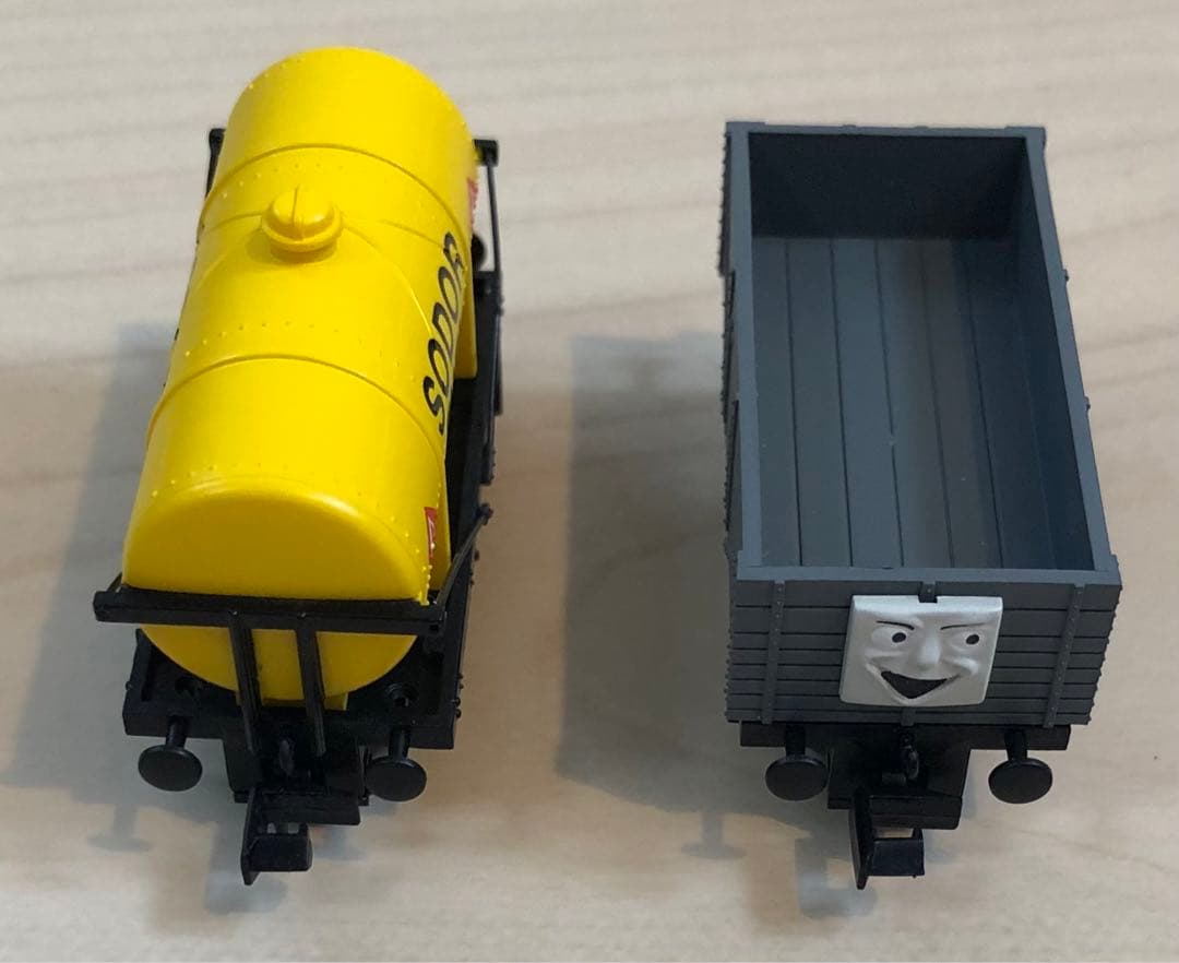 ☆廃盤品☆未使用☆ NゲージTOMIX トーマス 黄色のタンク貨車セット