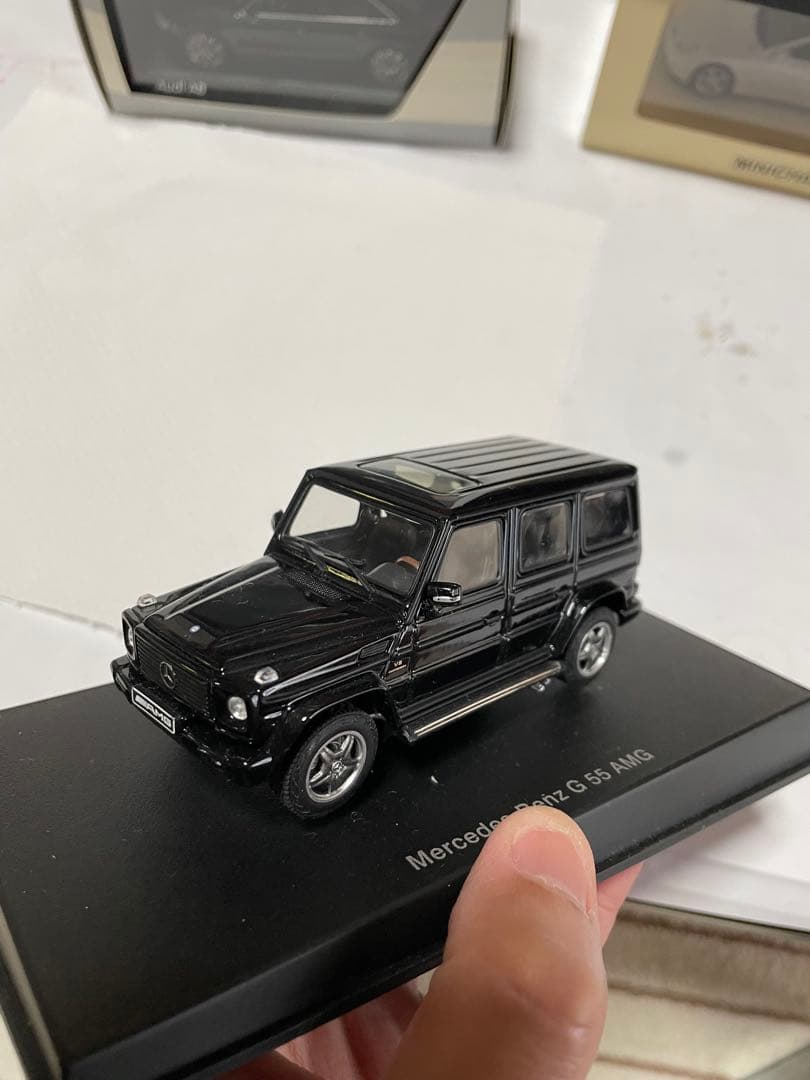 Mercedes-Benz G 55 AMG ブラックとCLS ホワイトのセット