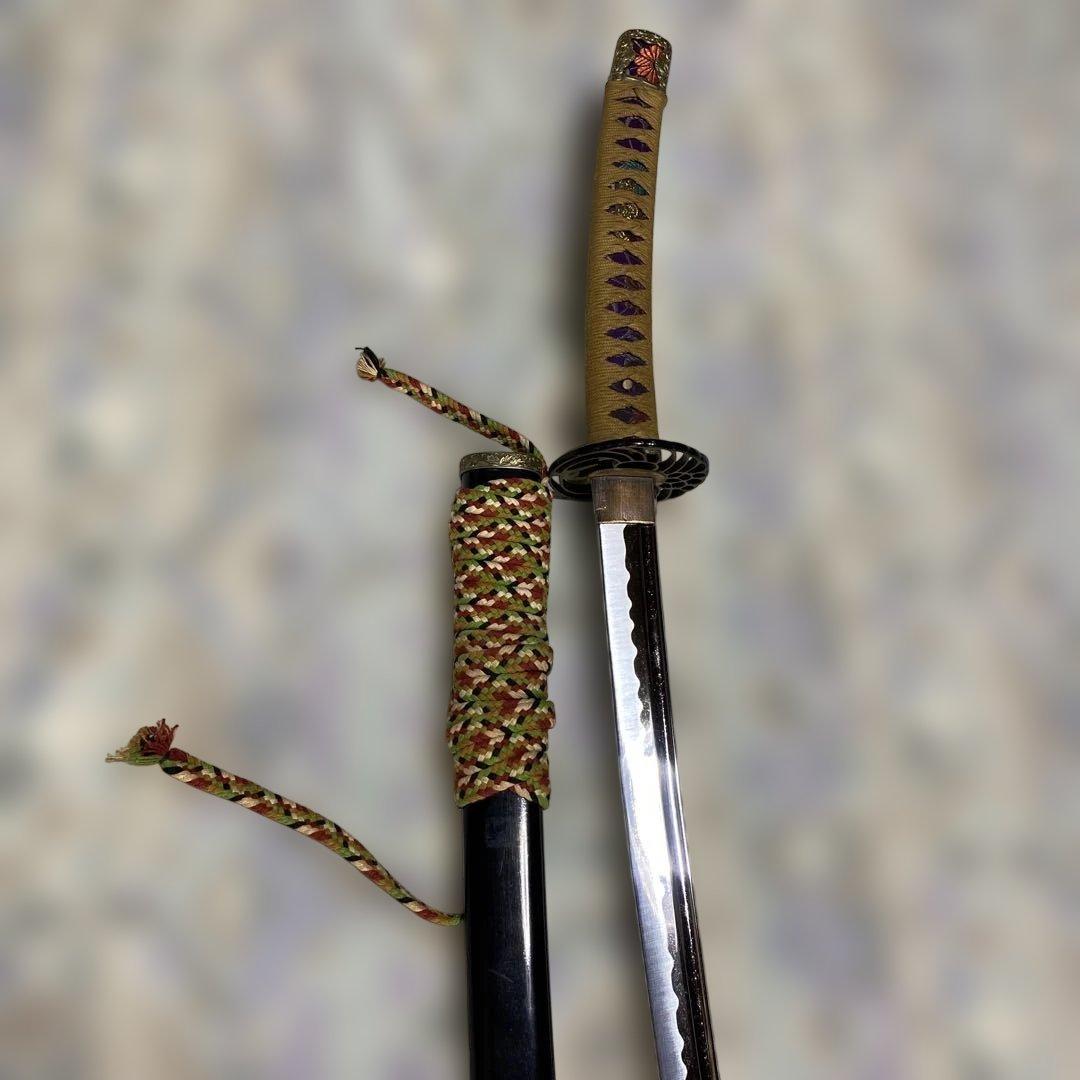 模造刀 太刀 金茶柄 鶴羽透し丸鍔 太刀造り龍図黒呂鞘