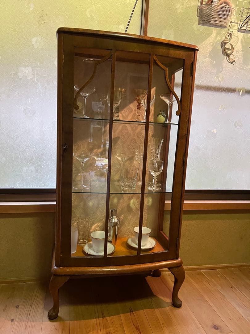 英国製アンティーク　ガラスキャビネット　猫足